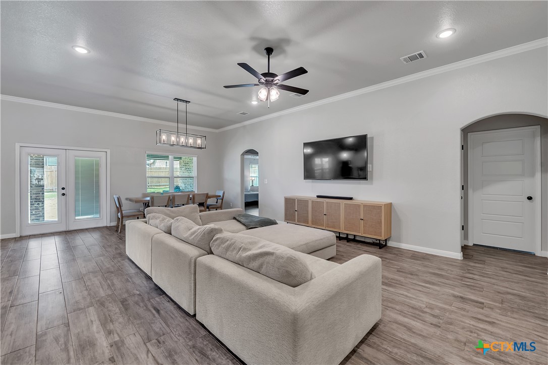 7611 Iridium Drive
