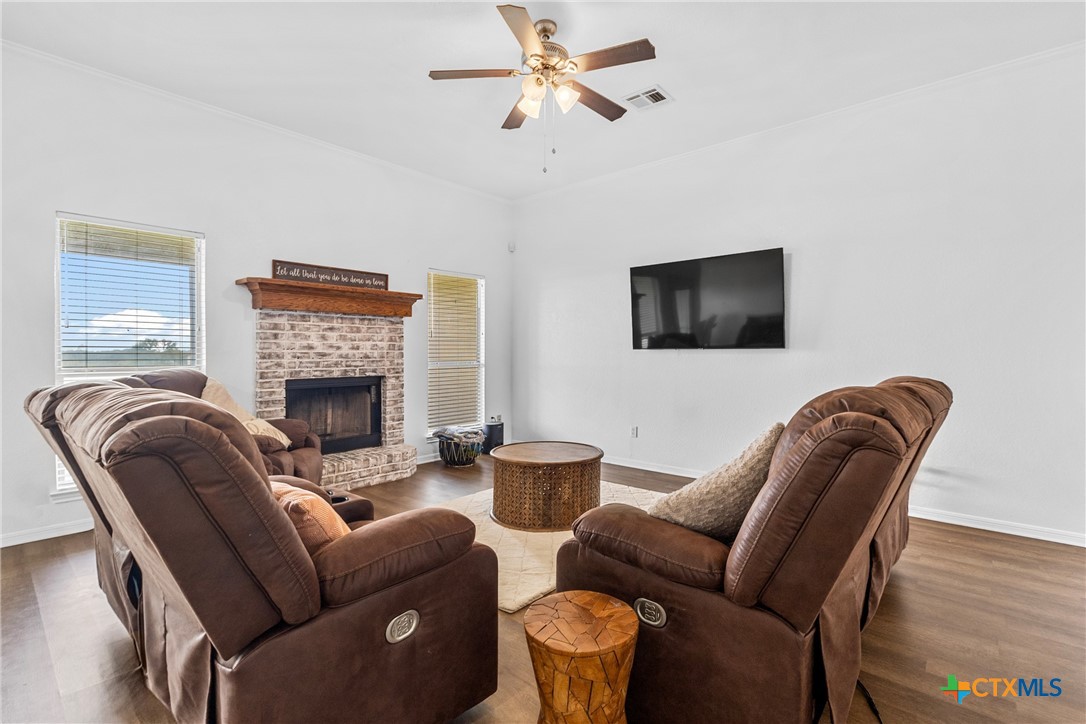 475 County Road 4884