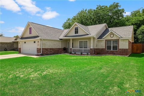 Photo of 304 Sundance Drive, Temple, TX 76502 (MLS # 611910)