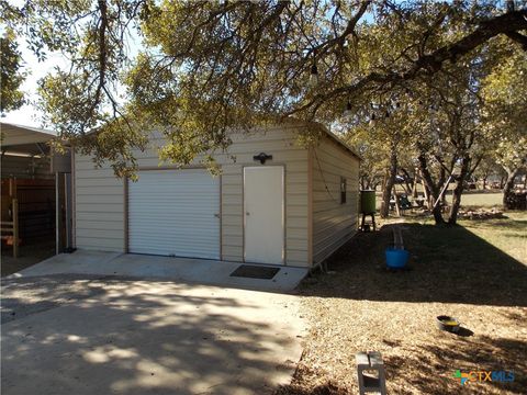 A home in Kempner