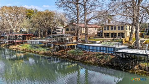 Photo of 232 Lake Ridge Drive, Seguin, TX 78155 (MLS # 607545)