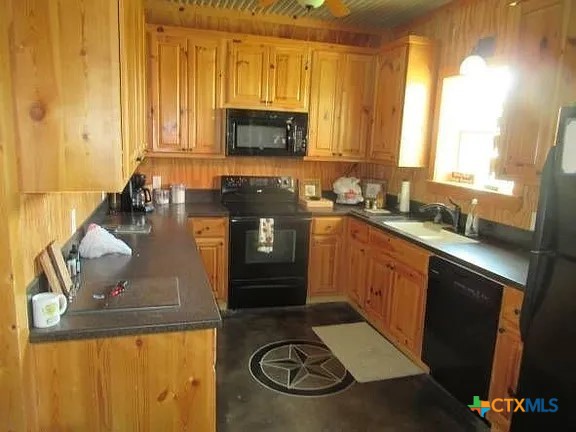 836 NE County Road 446