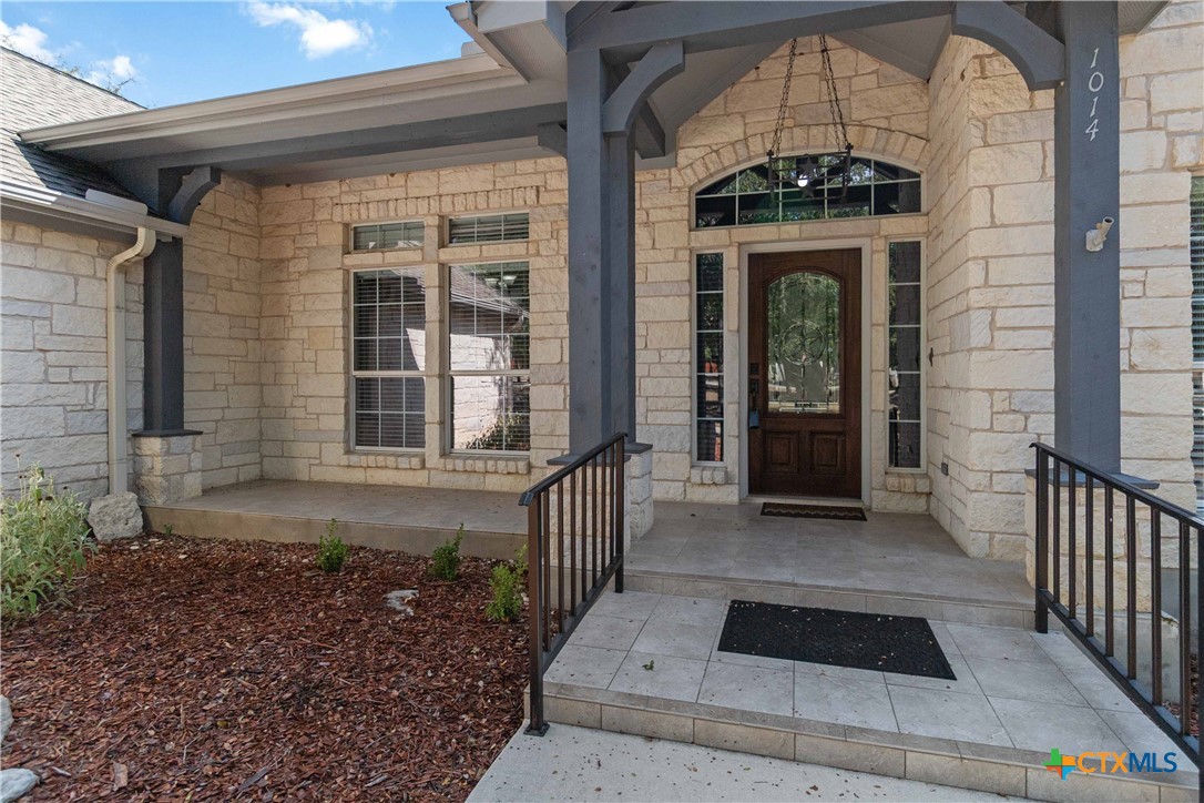 1014 Mountain View Drive