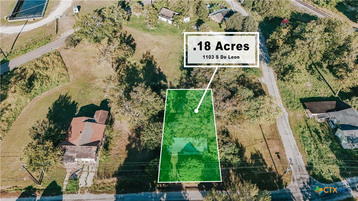 1103 S De Leon Street