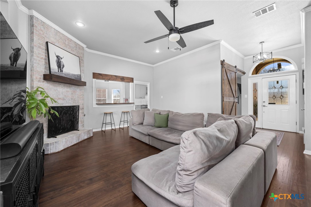 1513 Mountain Laurel