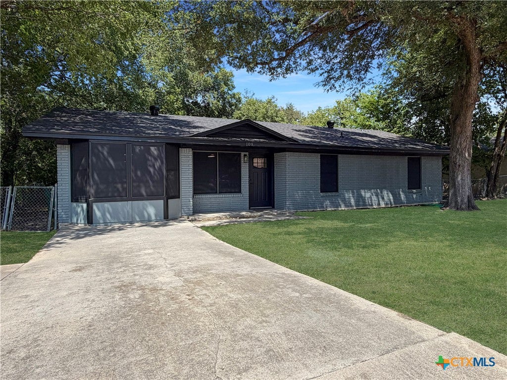 109 E Mark Road