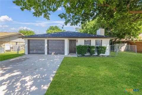 Photo of 1712 Moonlight Drive, Killeen, TX 76543 (MLS # 612681)