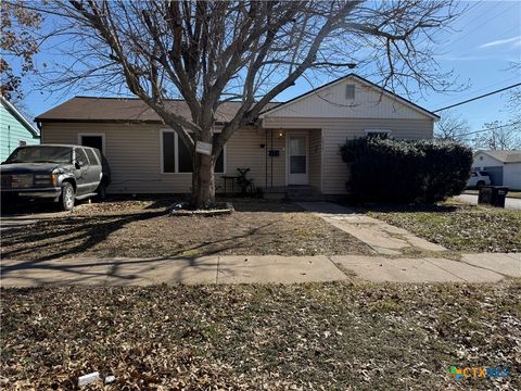 Photo of 1017 S 47th Street, Temple, TX 76504 (MLS # 611634)