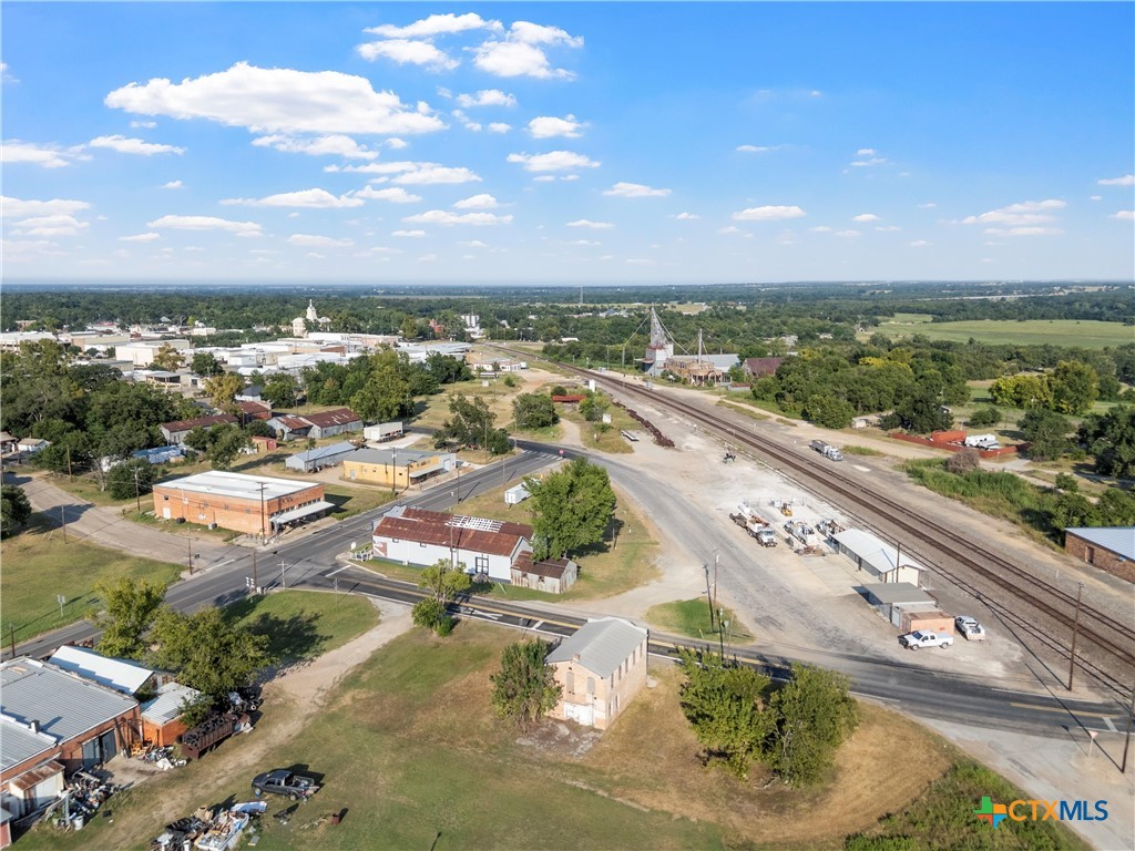 516 S COLLEGE Avenue