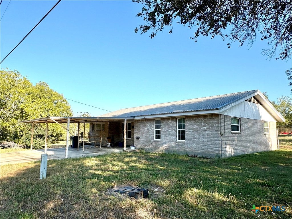 Photo of 422 W Franklin Street, Goliad, TX 77963 (MLS # 625924)
