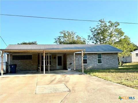 Photo of 422 W Franklin Street, Goliad, TX 77963 (MLS # 625924)