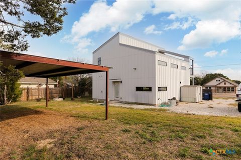 A home in Canyon Lake