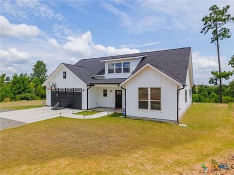 A home in Smithville