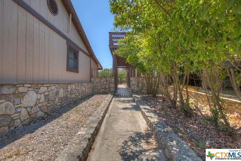 A home in Canyon Lake