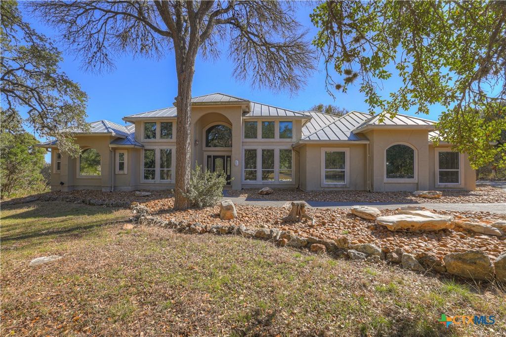 Photo of 150 Hidden Hollow, New Braunfels, TX 78132 (MLS # 603093)