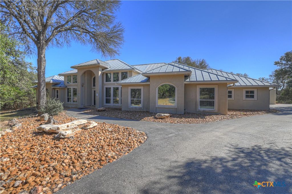 Photo of 150 Hidden Hollow, New Braunfels, TX 78132 (MLS # 603093)