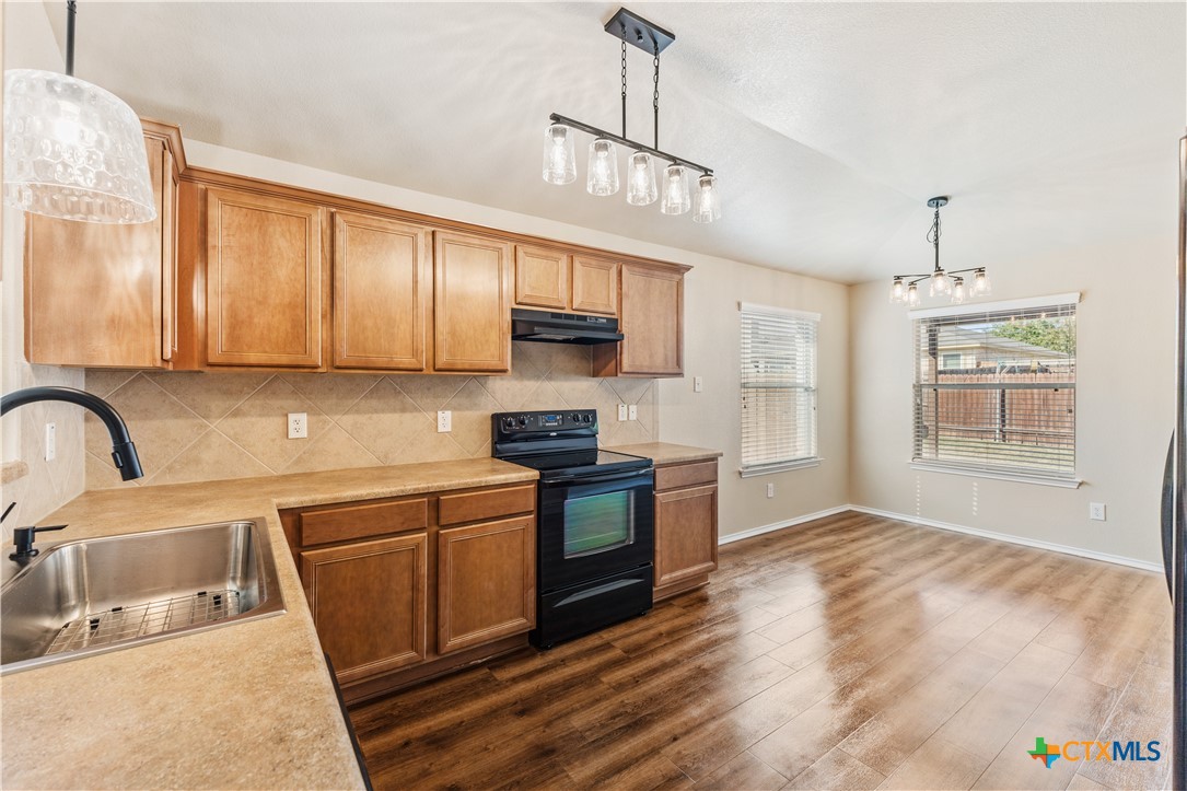 9816 Tully Weary Lane