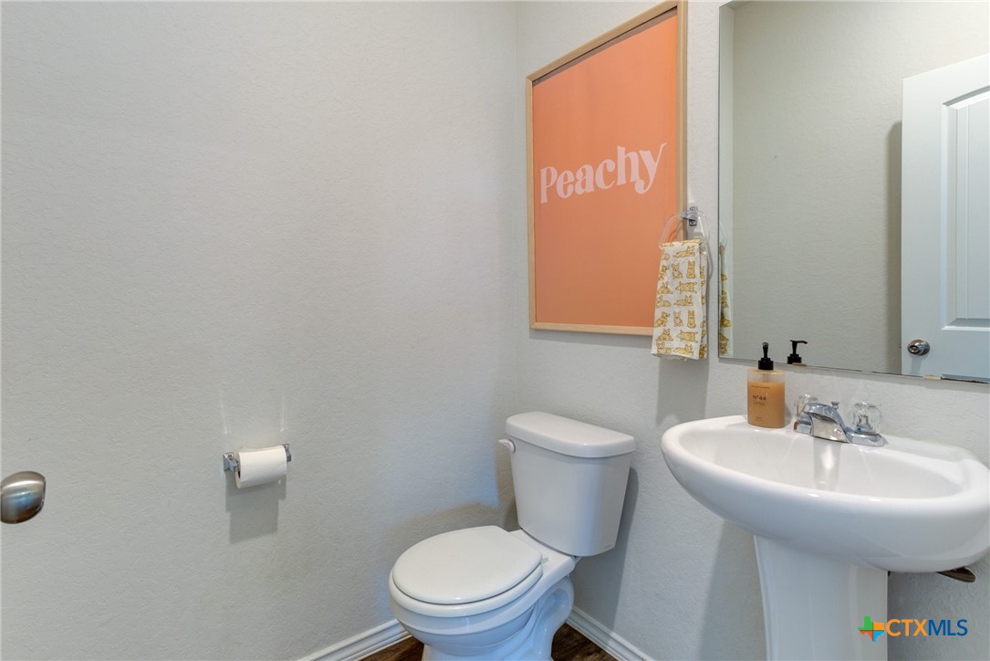 San Marcos, Texas 78666, United States, 4 Bedrooms Bedrooms, ,3 BathroomsBathrooms,Residential,Pending,53955