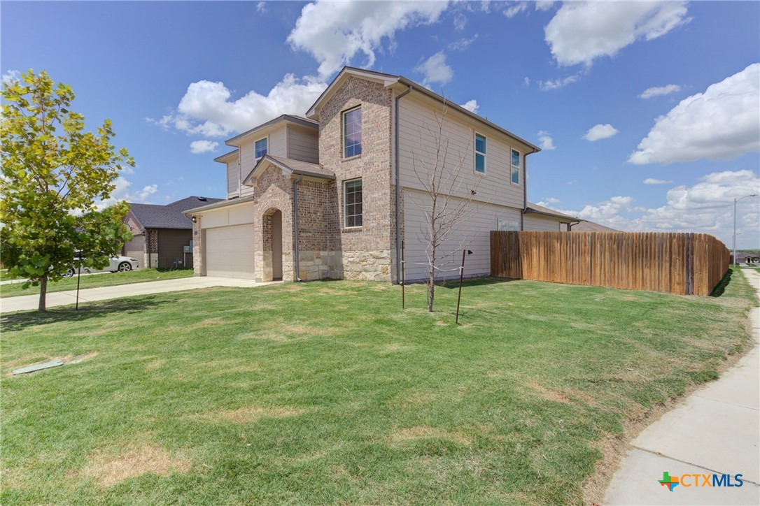 San Marcos, Texas 78666, United States, 4 Bedrooms Bedrooms, ,3 BathroomsBathrooms,Residential,Pending,53955