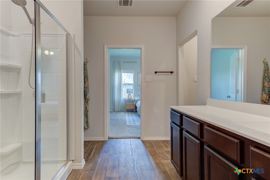 San Marcos, Texas 78666, United States, 4 Bedrooms Bedrooms, ,3 BathroomsBathrooms,Residential,Pending,53955