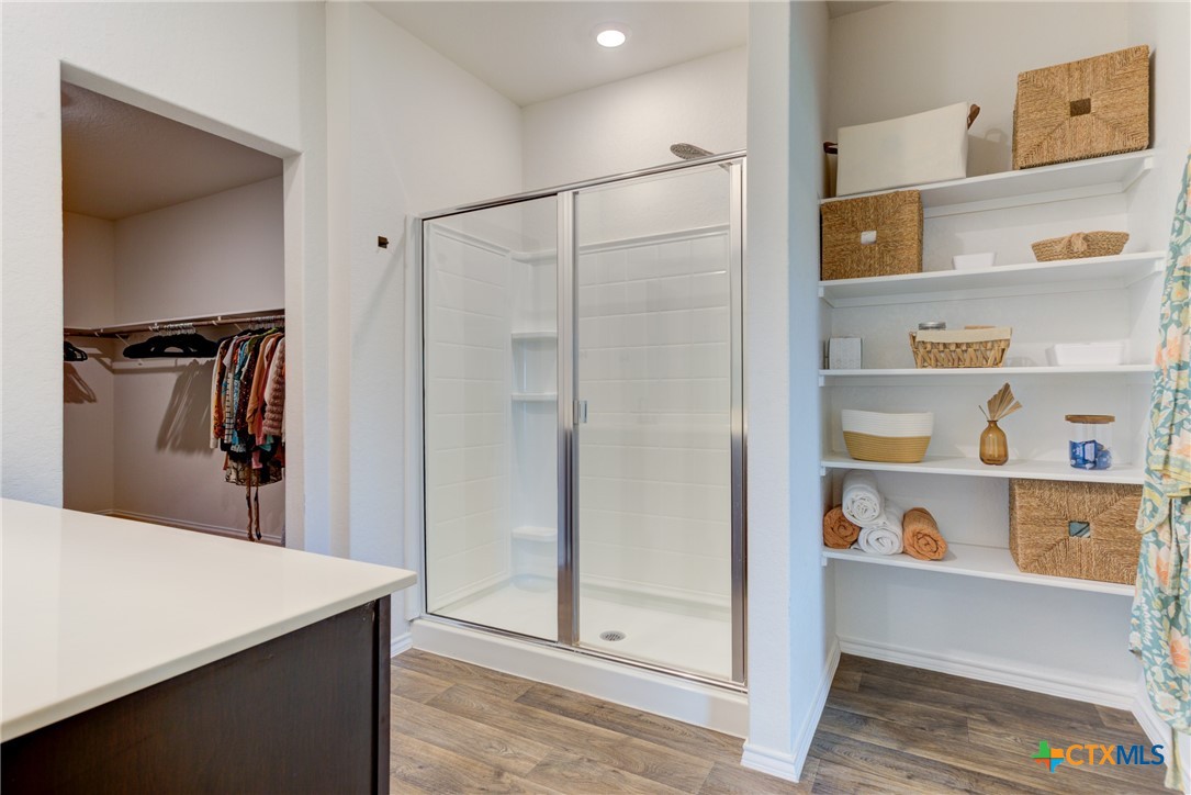 San Marcos, Texas 78666, United States, 4 Bedrooms Bedrooms, ,3 BathroomsBathrooms,Residential,Pending,53955