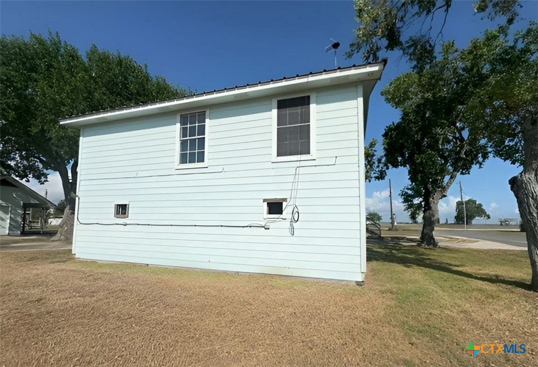 50 N Vivian Stevens Street