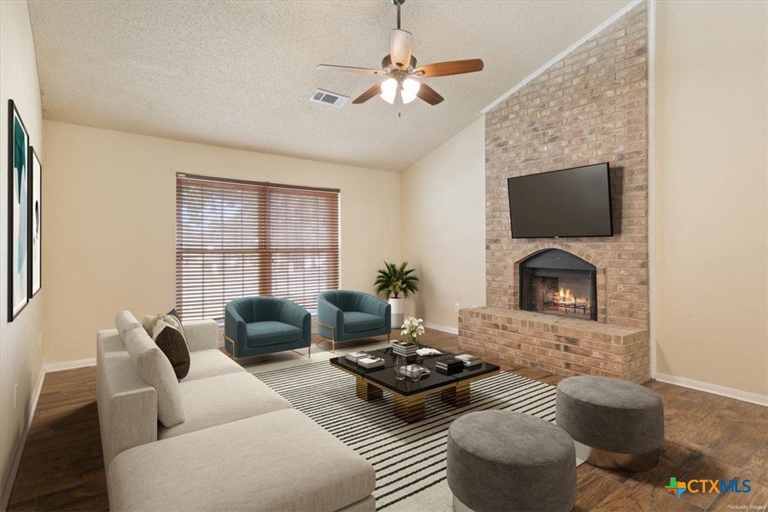 712 Brazos Drive