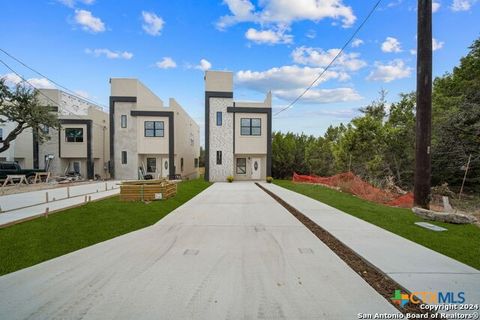 A home in Canyon Lake