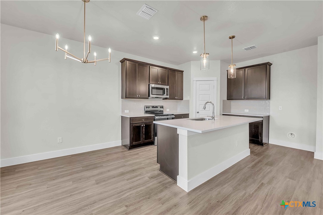 1175 Lexington Drive