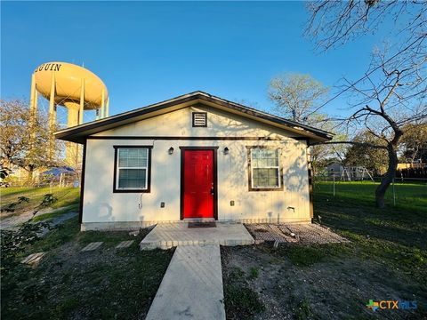 A home in Seguin