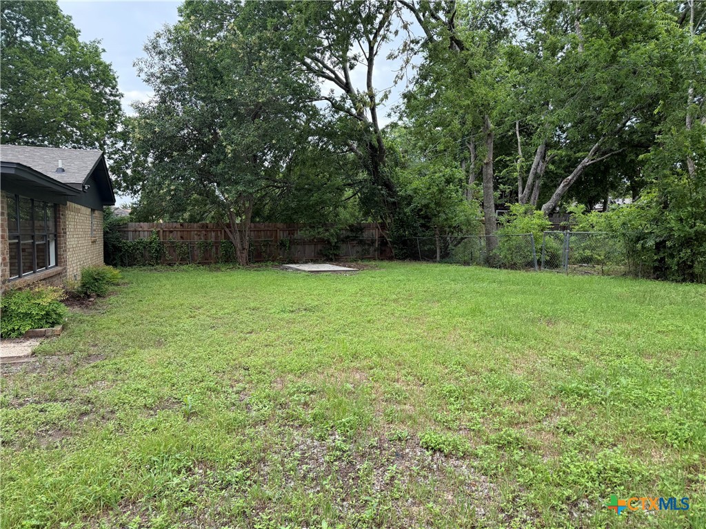 106 E Mark Road