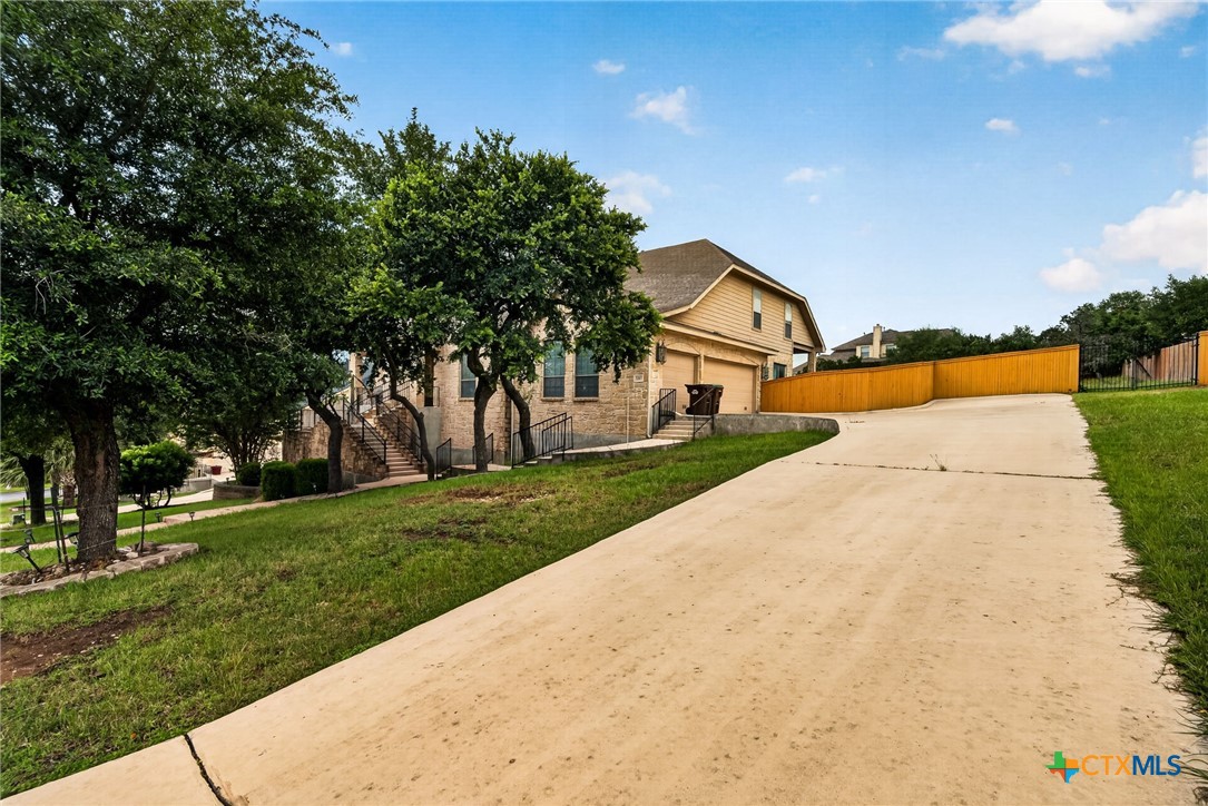 3207 Big Pond