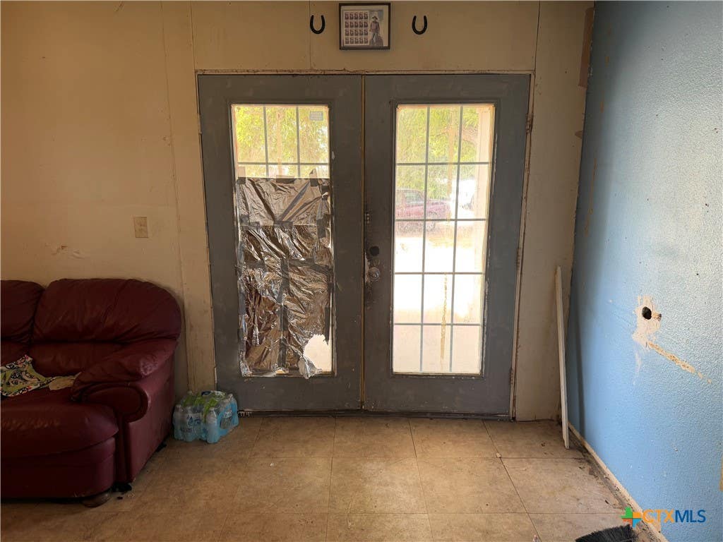 Photo of 602 W Dallas Avenue, Seadrift, TX 77983 (MLS # 622697)