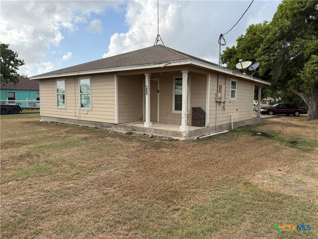 Photo of 602 W Dallas Avenue, Seadrift, TX 77983 (MLS # 622697)