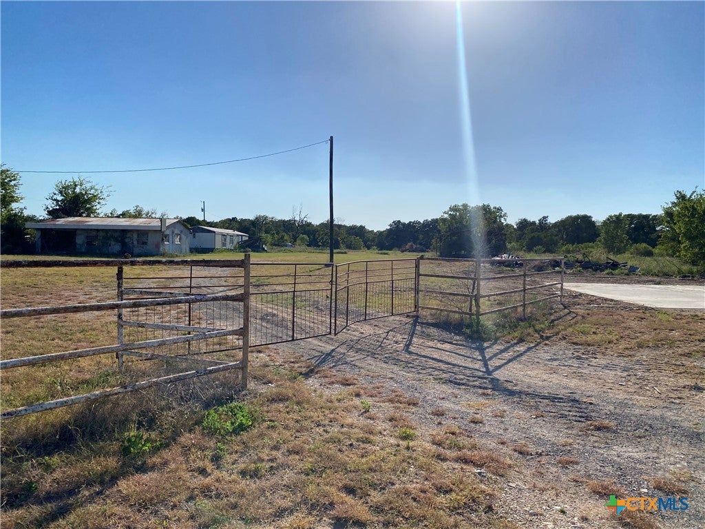 4704 S S Hwy 36 Highway