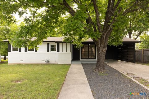 Photo of 22 Steele Street, Lampasas, TX 76550 (MLS # 619718)