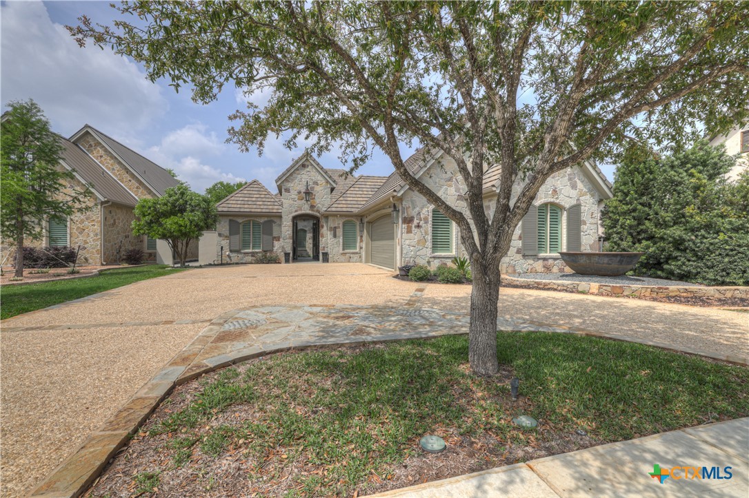 1379 Bellesop Boulevard