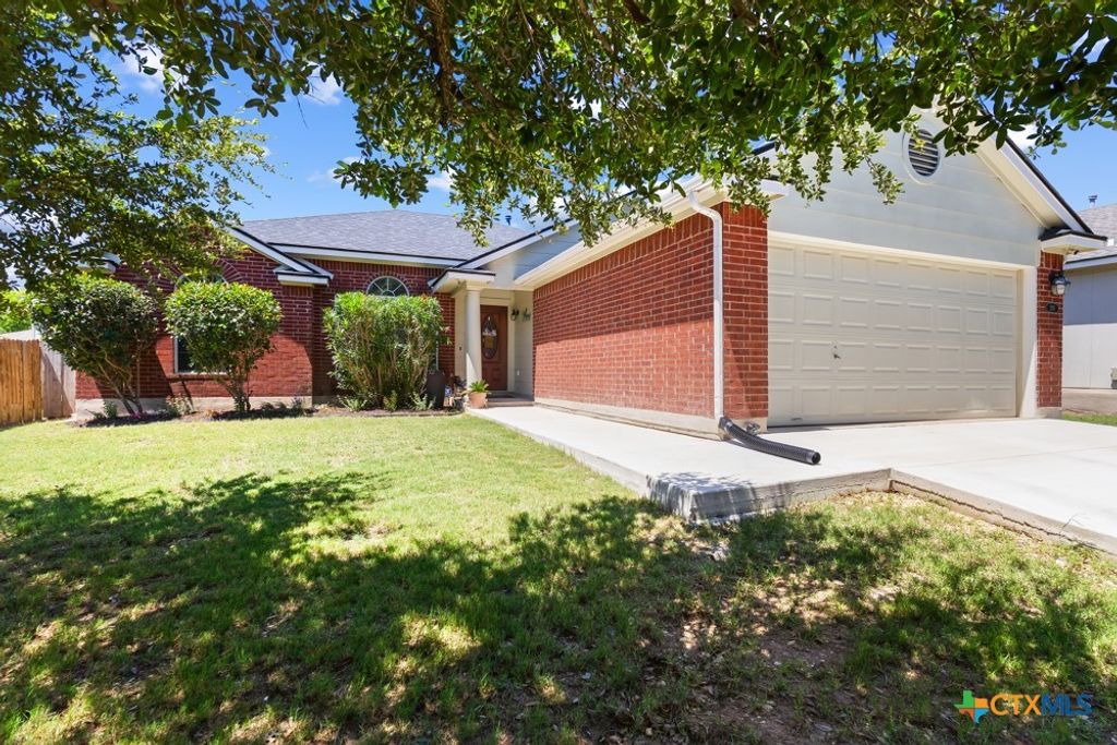 Photo of 293 Donatello, Kyle, TX 78640 (MLS # 614377)