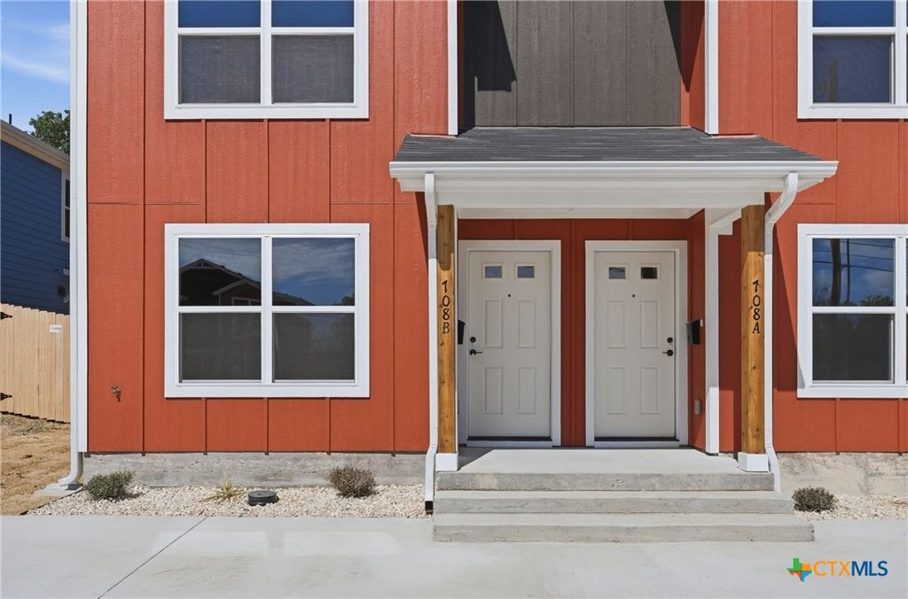 Photo of 708 S 28th Street #B, Temple, TX 76504 (MLS # 609813)