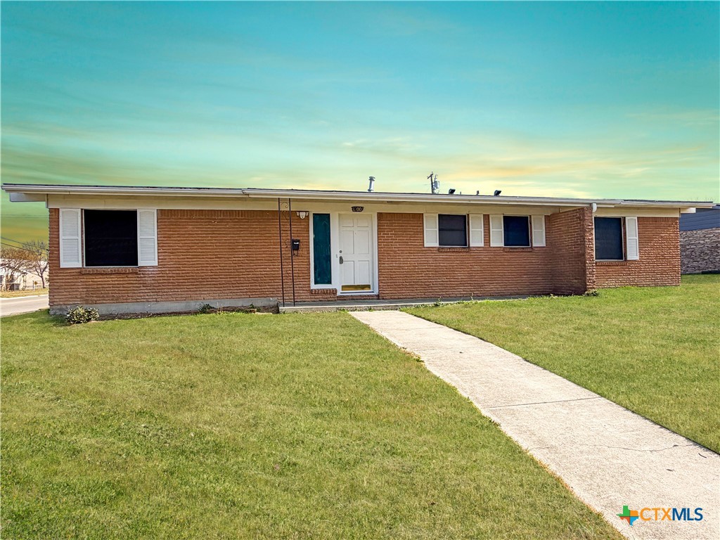 1200 Chippendale Drive