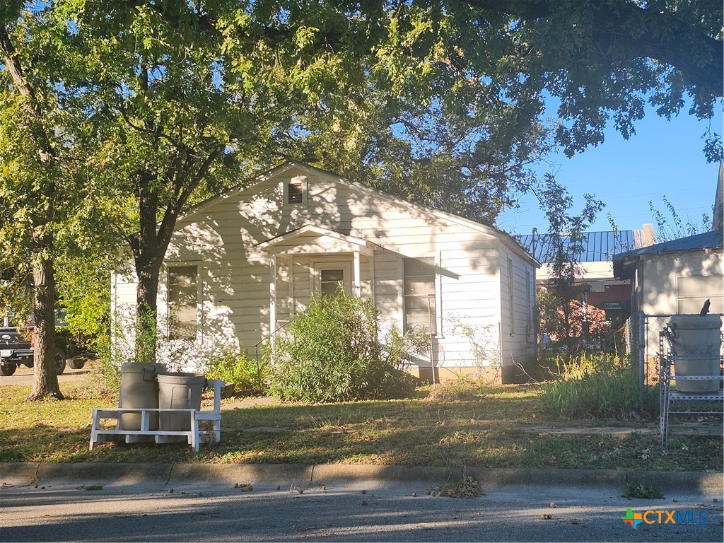 906 S Chestnut Street