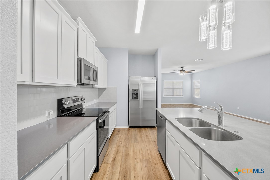 421 Perfect World Loop