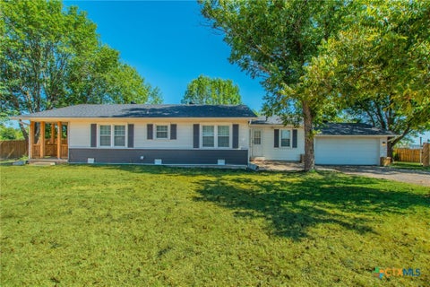 Photo of 814 E Young Avenue, Temple, TX 76501 (MLS # 624876)