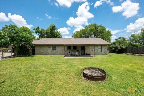 A home in Del Valle