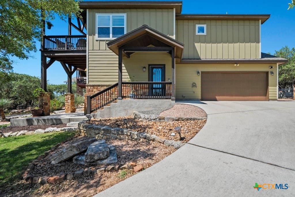 Photo of 2038 Owl Br, Canyon Lake, TX 78133 (MLS # 579929)