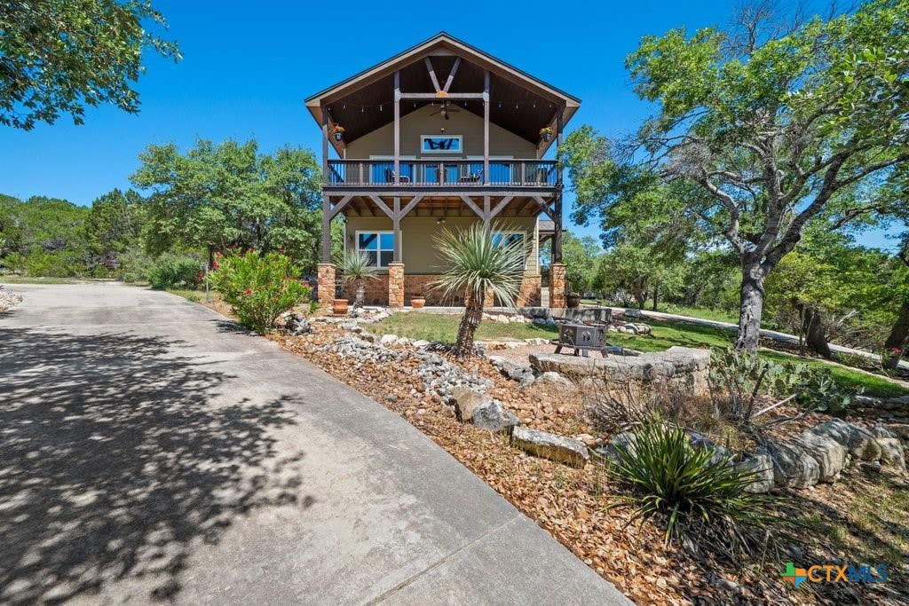 Photo of 2038 Owl Br, Canyon Lake, TX 78133 (MLS # 579929)