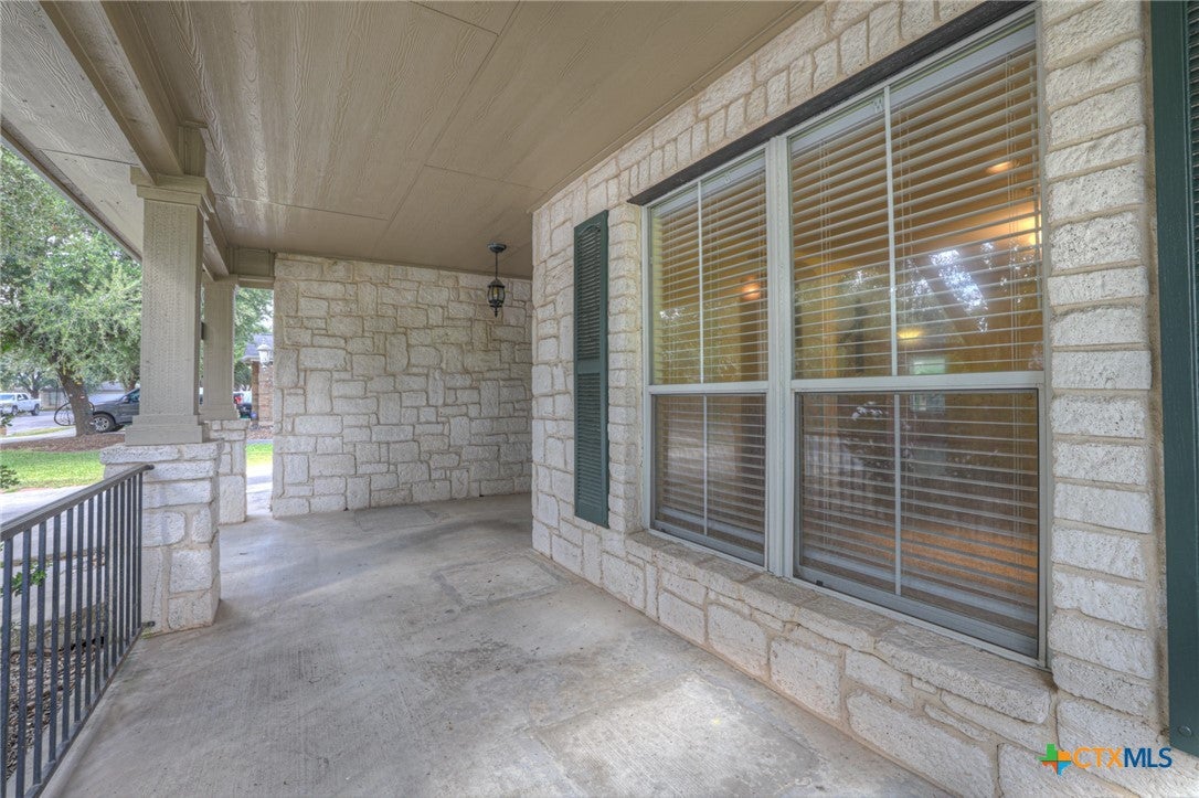 204 Falcon Ridge Drive