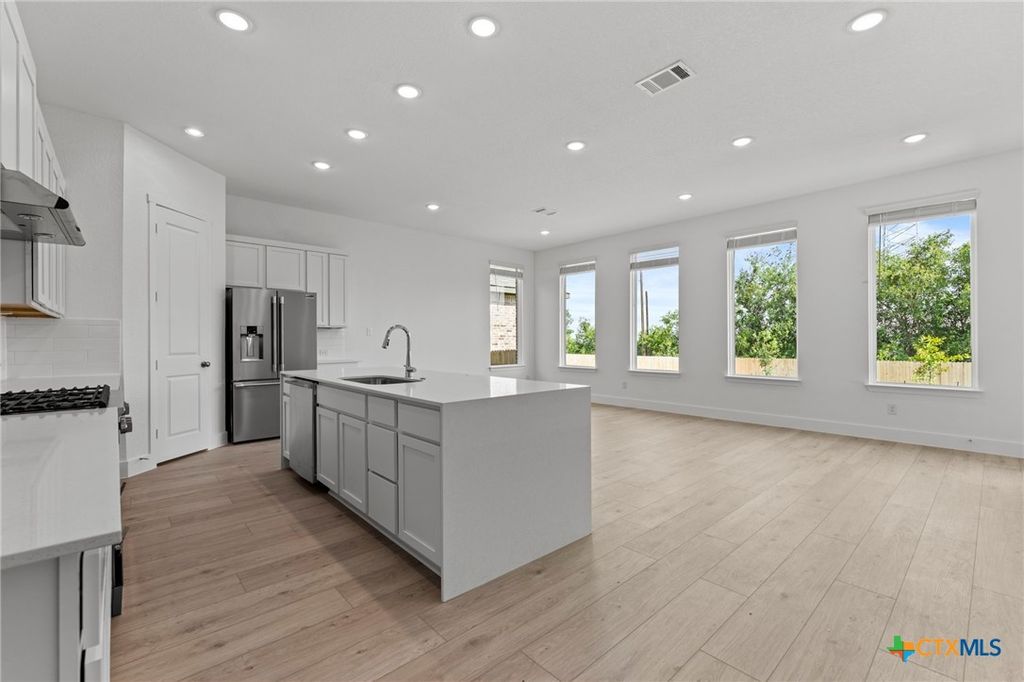 Photo of 5524 Paschal Park, New Braunfels, TX 78132 (MLS # 608475)
