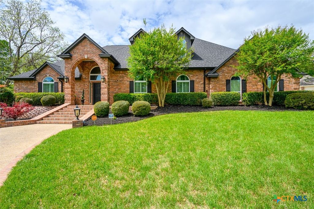 Photo of 3209 River Place Drive, Belton, TX 76513 (MLS # 609998)