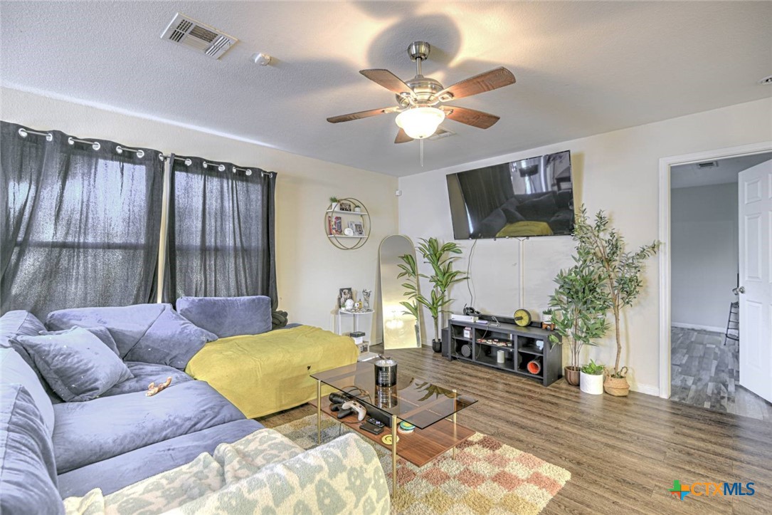 3005 John Porter Drive